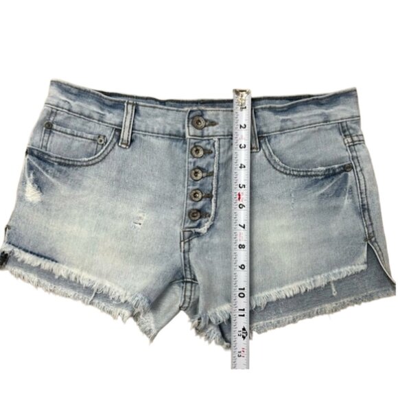 Free People Low Rise Button-Fly Cutoff Denim Shorts Distressed Light Wash Sz 26 - Picture 8 of 10